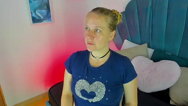 EmilySumer online show from 07/20/26, 07:27