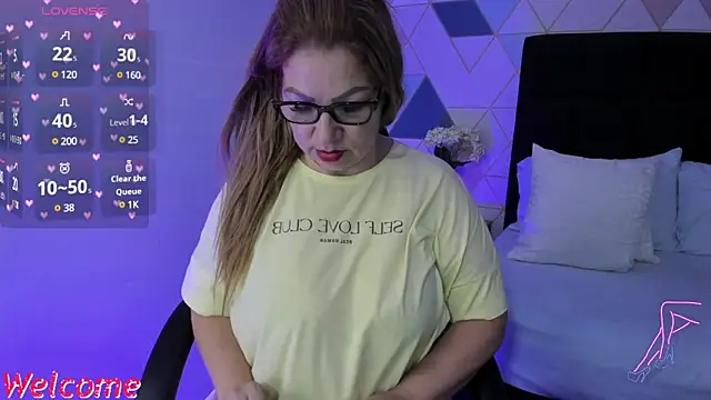 gisela27 online show from 02/10/25, 12:18