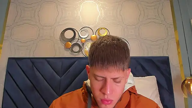 SebastianMaximoff online show from 12/30/24, 12:09