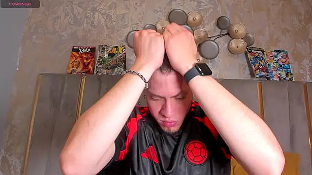 SebastianMaximoff online show from 10/30/25, 07:36