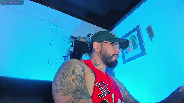 CamiloGray  online show from 10/15/25, 01:55