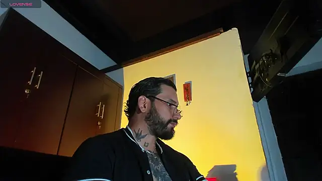 CamiloGray  online show from 03/10/26, 02:33