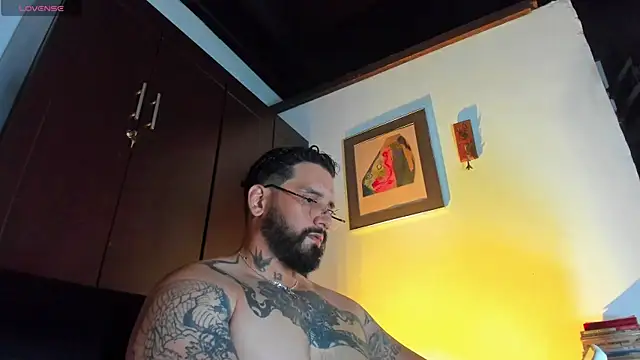 CamiloGray  online show from 05/07/26, 03:39