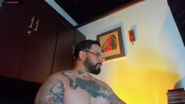 CamiloGray  online show from 05/11/26, 01:39