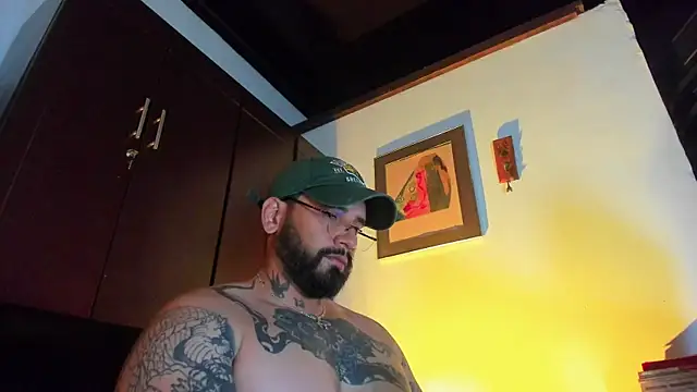 CamiloGray  online show from 05/15/26, 02:02
