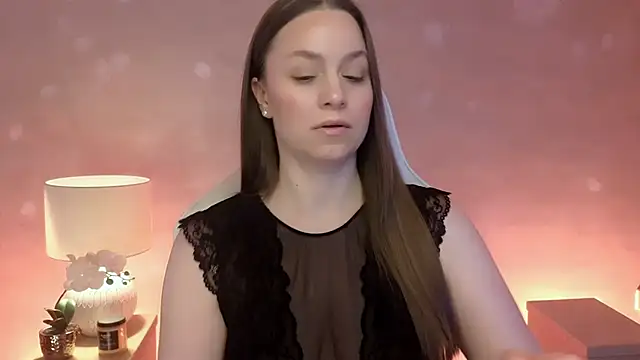 Snapshot of MilaFleur chatting on 03/25/26, 02:56 MilaFleur online show from 03/25/26, 02:56