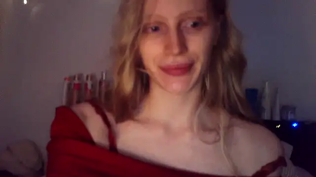 Snapshot of VeronicaJoyful chatting on 12/07/24, 01:47 VeronicaJoyful online show from 12/07/24, 01:47