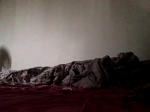 Snapshot of waakenda chatting on 12/05/24, 12:33 waakenda online show from 12/05/24, 12:33