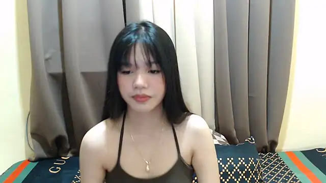Snapshot of x_brittany_x chatting on 05/07/26, 01:33 x brittany x online show from 05/07/26, 01:33