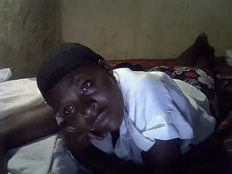 cute-shamza online show from 09/27/25, 05:29