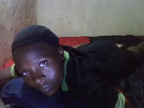 cute-shamza online show from 10/02/25, 05:31