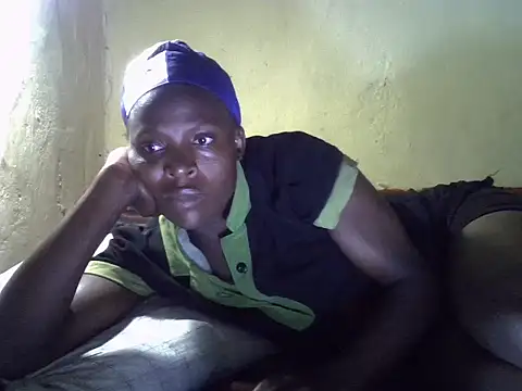 cute-shamza online show from 10/31/25, 05:14