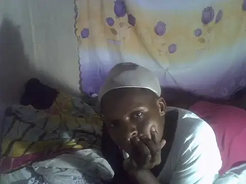 cute-shamza online show from 06/12/26, 06:29