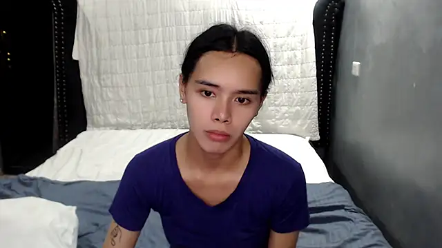 Snapshot of shecutie69 chatting on 11/13/25, 09:52 shecutie69 online show from 11/13/25, 09:52
