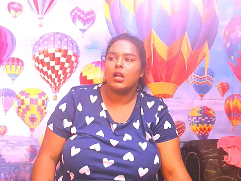 Snapshot of Indianfairy99 chatting on 12/04/24, 12:36 Indianfairy99 online show from 12/04/24, 12:36