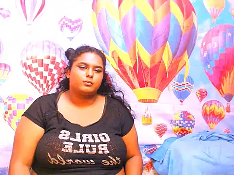 Snapshot of Indianfairy99 chatting on 01/17/25, 01:15 Indianfairy99 online show from 01/17/25, 01:15