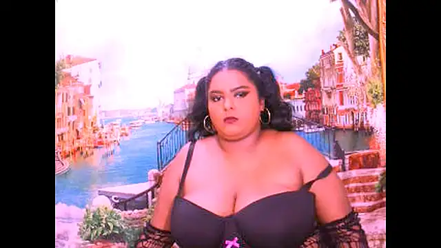 Snapshot of Indianfairy99 chatting on 12/05/25, 12:36 Indianfairy99 online show from 12/05/25, 12:36