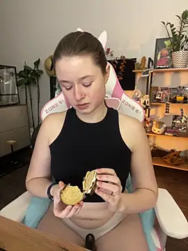 sweetest pie online show from 11/08/25, 09:57