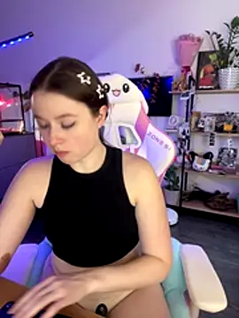 sweetest pie online show from 11/16/25, 08:09