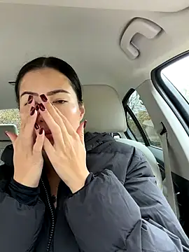 clairewntr online show from 11/01/25, 10:39