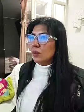 Snapshot of aisha_latina chatting on 02/16/26, 03:41 aisha latina online show from 02/16/26, 03:41