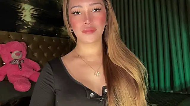 Snapshot of Jasmine_Elcock chatting on 12/03/24, 06:26 Jasmine Elcock online show from 12/03/24, 06:26