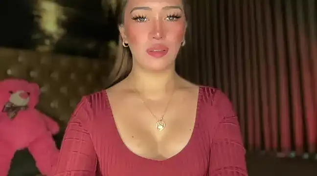 Snapshot of Jasmine_Elcock chatting on 12/06/24, 05:20 Jasmine Elcock online show from 12/06/24, 05:20