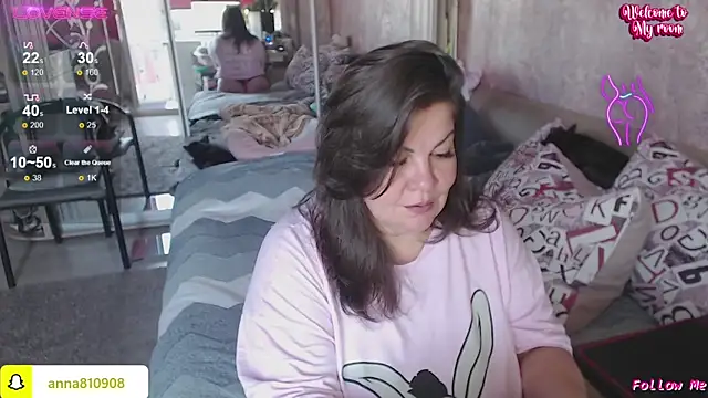 Snapshot of femme_fatale1 chatting on 09/23/25, 10:18 femme fatale1 online show from 09/23/25, 10:18