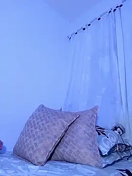 Snapshot of karlablue_ chatting on 11/28/25, 10:23 karlablue online show from 11/28/25, 10:23