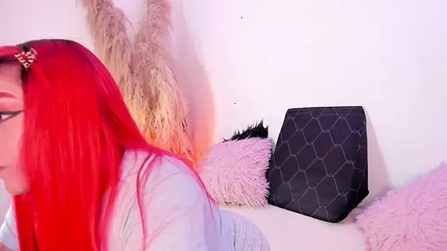 Snapshot of SophieRossi chatting on 12/20/25, 03:46 SophieRossi online show from 12/20/25, 03:46