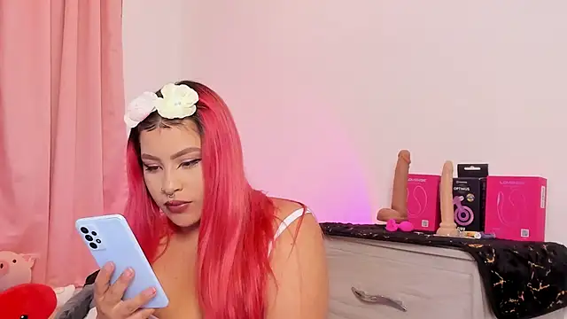 Snapshot of SophieRossi chatting on 02/20/26, 06:37 SophieRossi online show from 02/20/26, 06:37