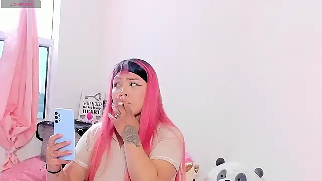 Snapshot of SophieRossi chatting on 03/16/26, 08:24 SophieRossi online show from 03/16/26, 08:24