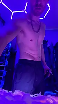 Cloudd Kingg Iceyyy online show from 03/07/26, 12:46