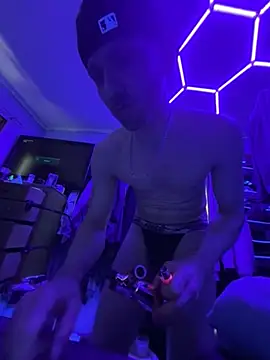 Cloudd Kingg Iceyyy online show from 06/01/26, 06:31