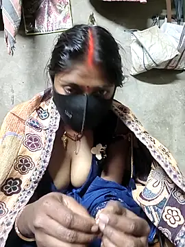 Snapshot of Arti032 chatting on 03/21/26, 05:38 Arti032 online show from 03/21/26, 05:38