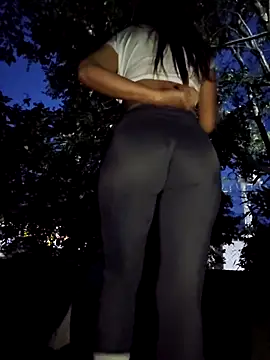 Yuky ta online show from 03/13/25, 11:38