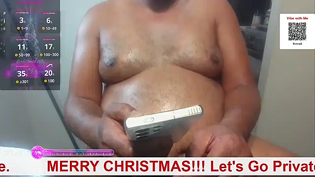 Snapshot of OldErotica chatting on 12/23/24, 10:12 OldErotica online show from 12/23/24, 10:12