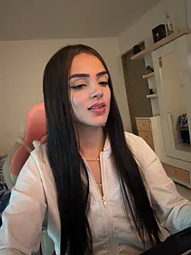 anniehart online show from 03/31/26, 02:02