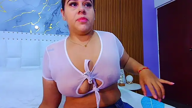 IrresistibleMilf online show from 01/27/25, 12:05