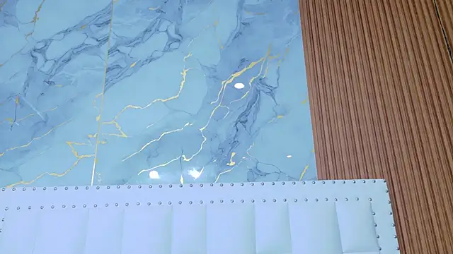 IrresistibleMilf online show from 11/10/25, 12:15