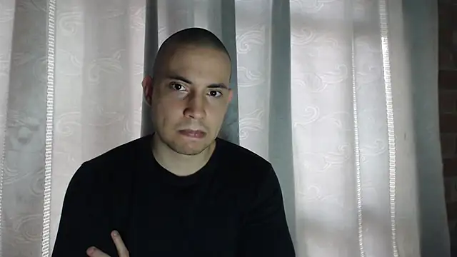 Armando 2002 online show from 11/14/25, 04:17