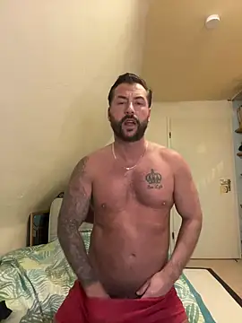 Snapshot of 2guysforu chatting on 02/22/25, 11:24 2guysforu online show from 02/22/25, 11:24