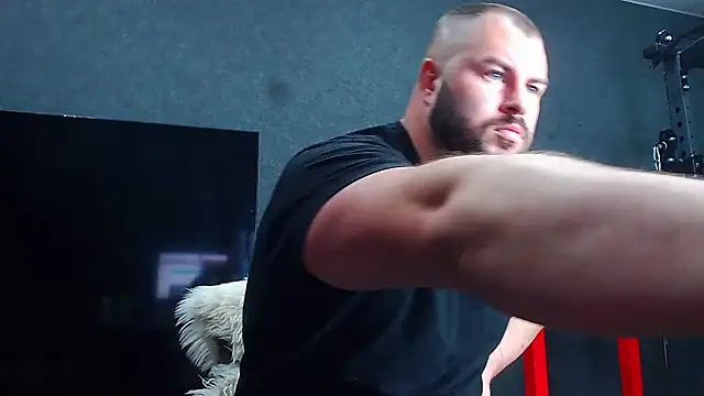 Snapshot of muscularjohnforuX chatting on 04/25/26, 02:58 muscularjohnforuX online show from 04/25/26, 02:58