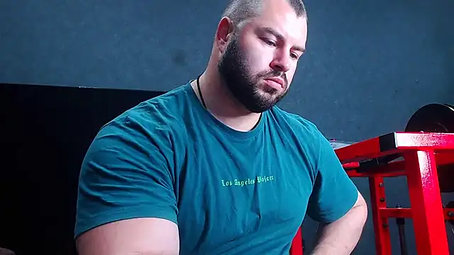 Snapshot of muscularjohnforuX chatting on 05/05/26, 08:55 muscularjohnforuX online show from 05/05/26, 08:55