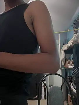 Snapshot of Morahot chatting on 03/19/25, 08:22 Morahot online show from 03/19/25, 08:22