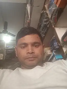 Snapshot of Boost-145 chatting on 11/15/25, 07:38 Boost-145 online show from 11/15/25, 07:38