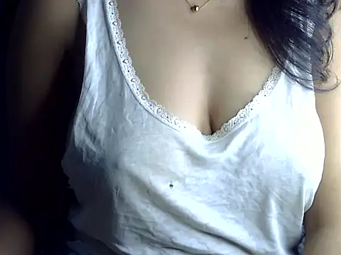 Snapshot of SiaraSiyA chatting on 03/13/26, 05:30 SiaraSiyA online show from 03/13/26, 05:30