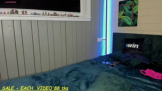 SandyChris online show from 02/13/25, 07:35