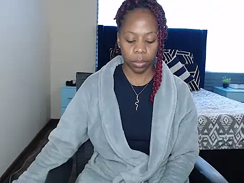 QUEENMANDYY online show from 06/24/26, 06:23