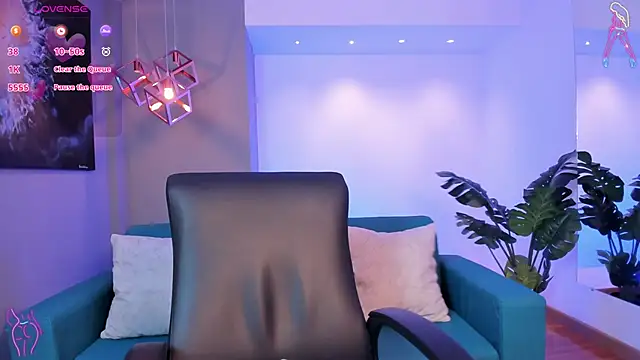 miataylorr1 online show from 11/24/25, 11:43